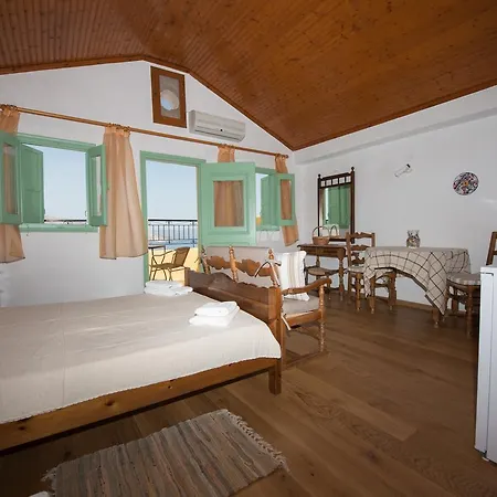 Διαμέρισμα Kyklameno No 3 *