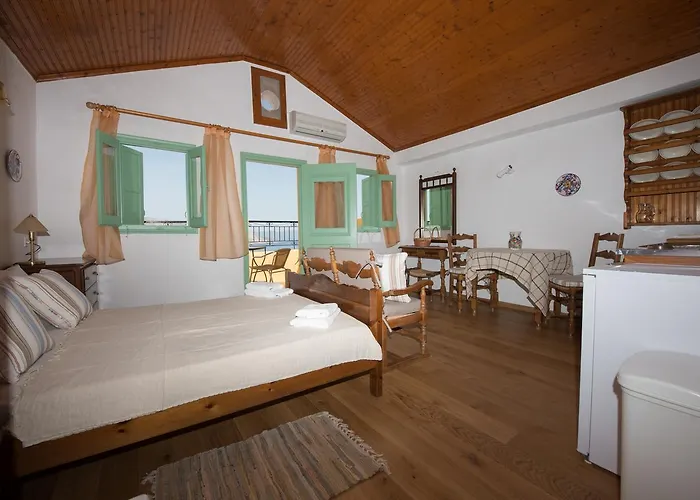 Διαμέρισμα Kyklameno No 3 *