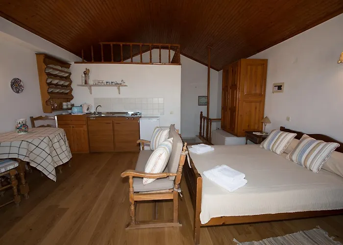 Διαμέρισμα Kyklameno No 3 *